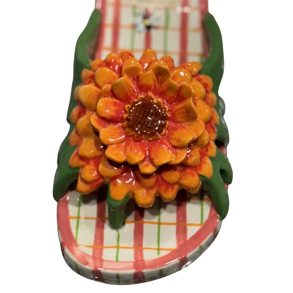 Diane's Happy Toes Darling Daisy Ceramic Tealight‎ Candle Holder 2004